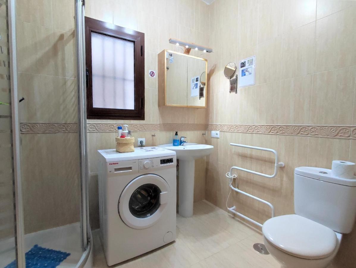 Lovely 2 Bedroom Apartment With Sea View, Фріхіліана Екстер'єр фото