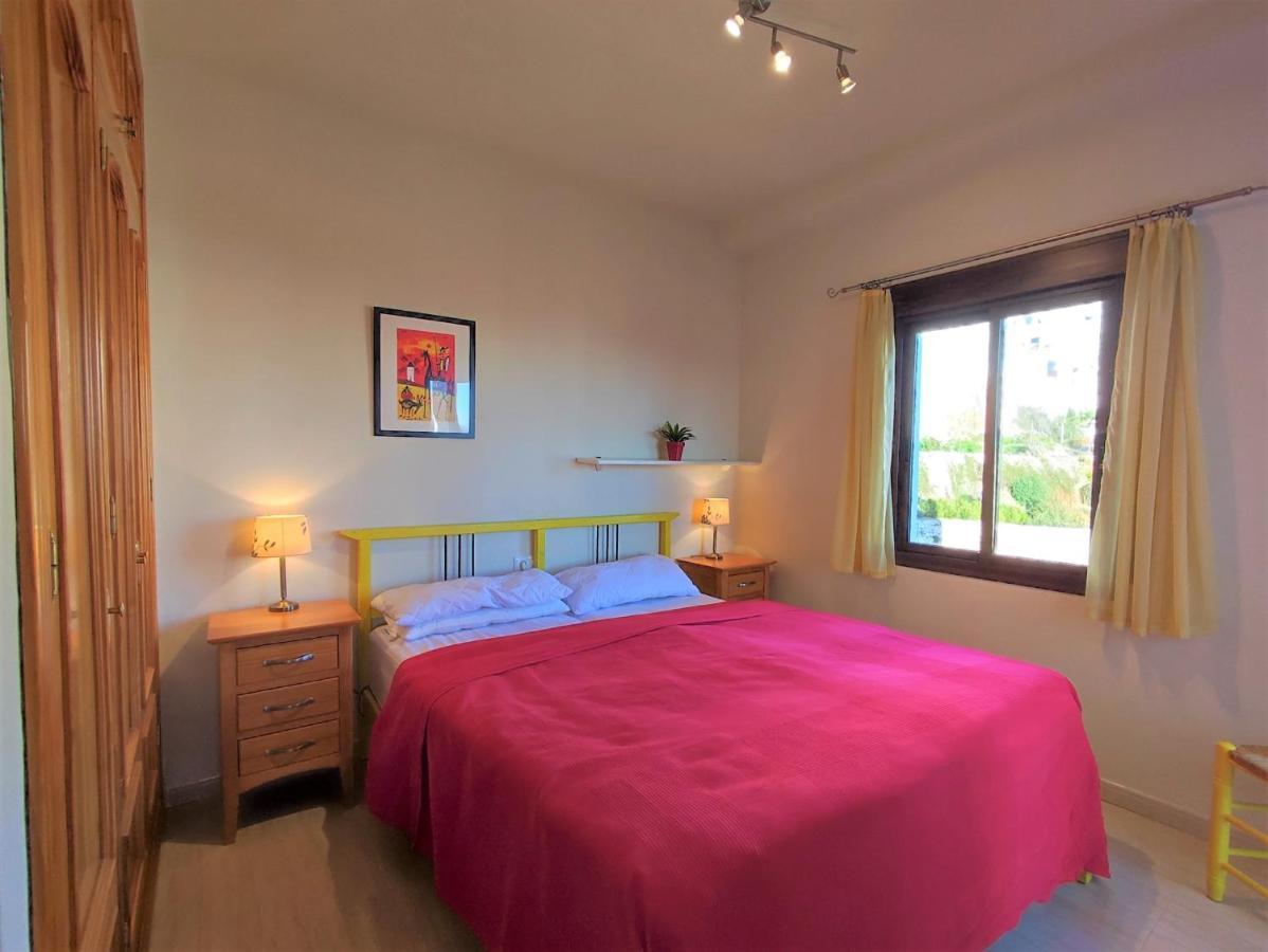 Lovely 2 Bedroom Apartment With Sea View, Фріхіліана Екстер'єр фото