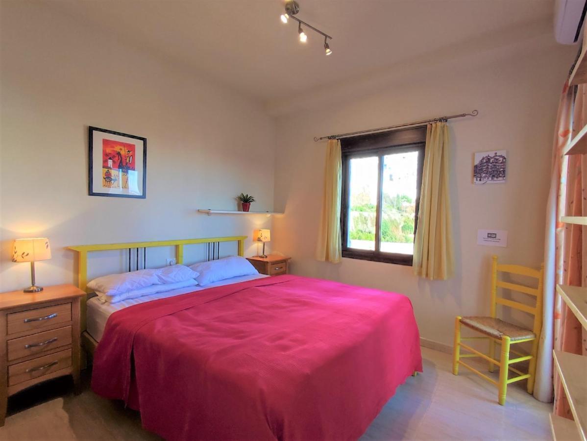 Lovely 2 Bedroom Apartment With Sea View, Фріхіліана Екстер'єр фото